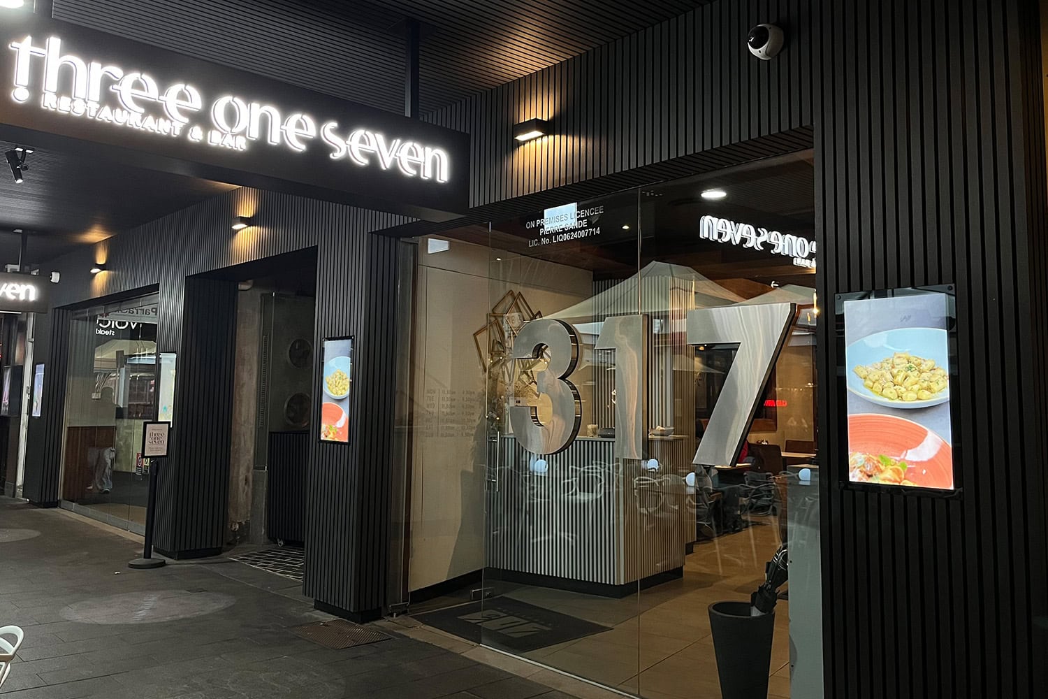 restaurant 317 parramatta digital signage