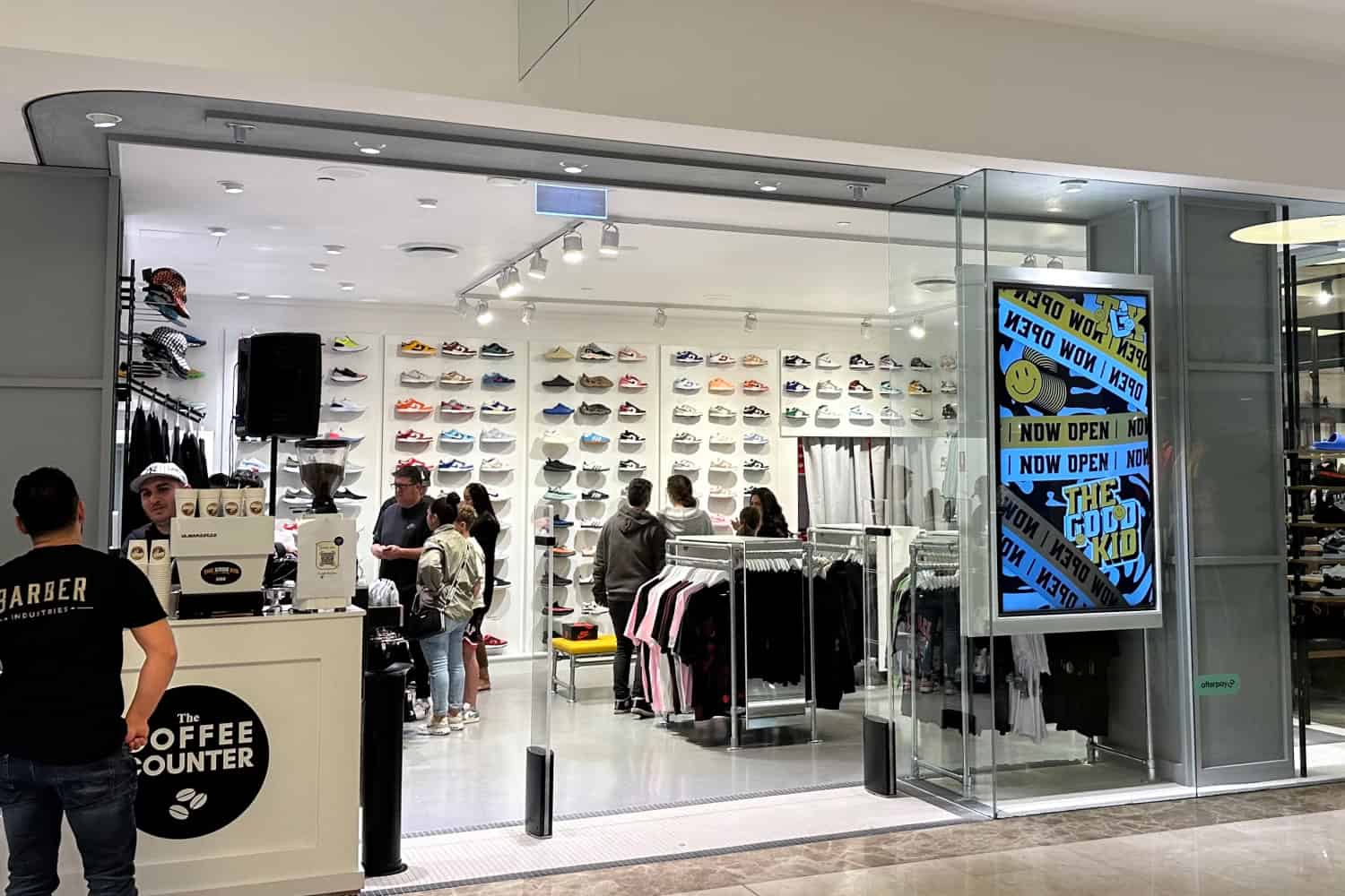samsung indoor digital signage window digital signage