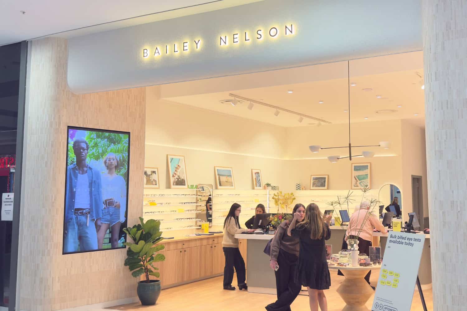 retail digital signage retail digital signage software
